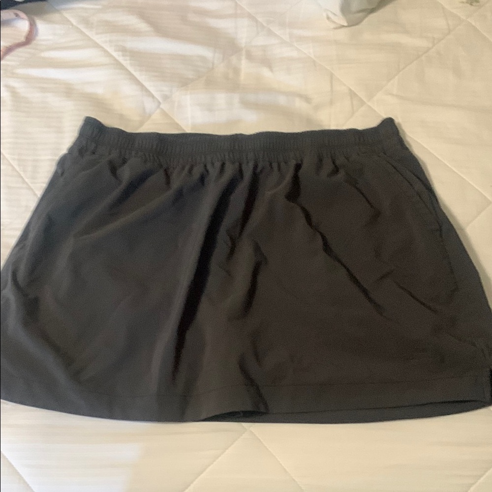 Womens The North Face skort size LG